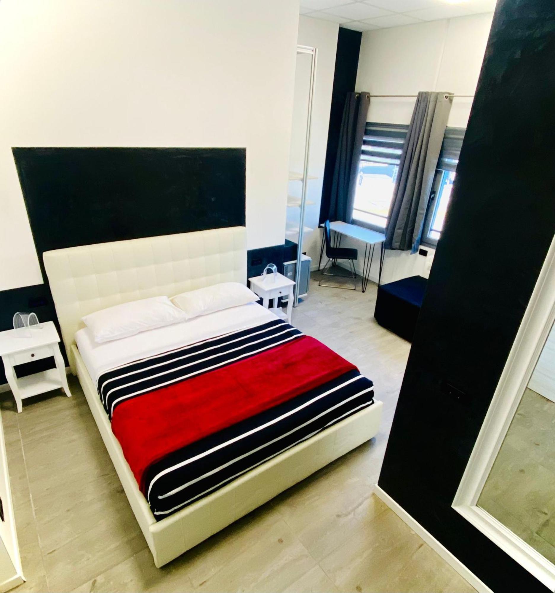 Hotel Tech Brembate Ngoại thất bức ảnh