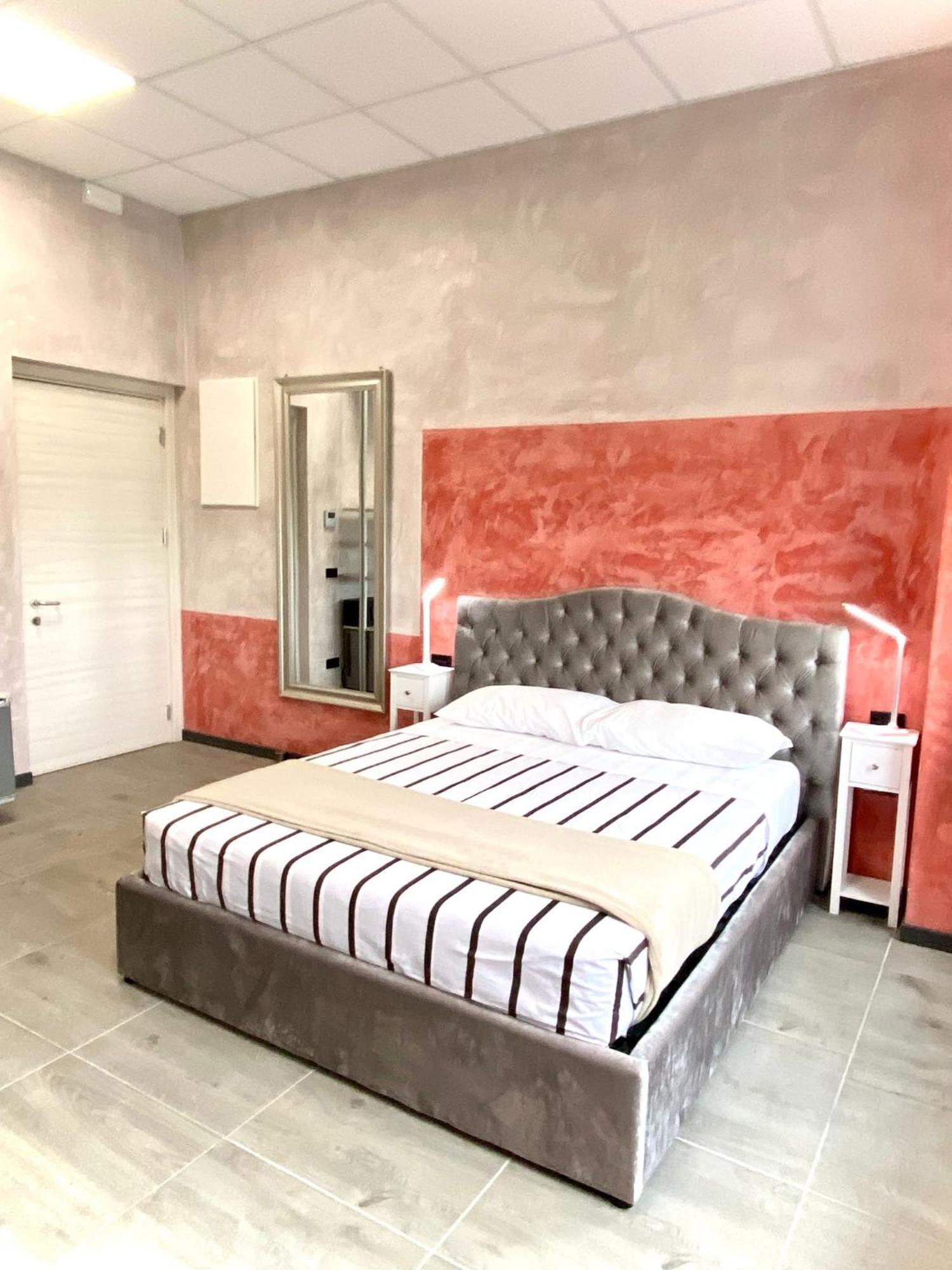 Hotel Tech Brembate Ngoại thất bức ảnh